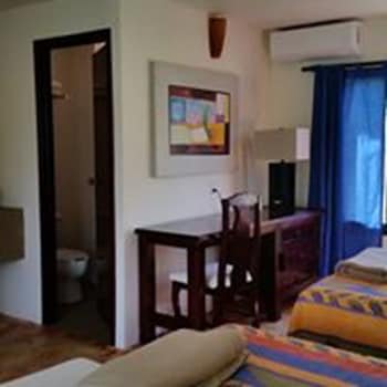 Los Susurros. Casa