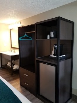 The Hotel Y