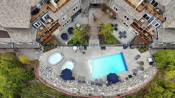 Blackstone Mountain Lodge