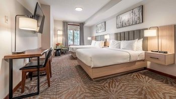 Blackstone Mountain Lodge