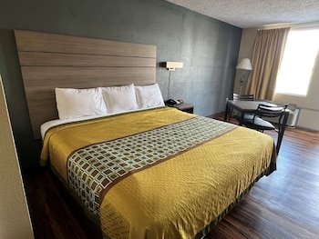 Knights Inn Lumberton