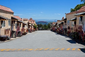 Alpine Inn & Suites