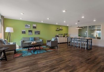 Woodspring Suites Roanoke