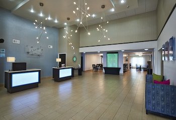 Holiday Inn Express & Suites Birmingham South - Pelham