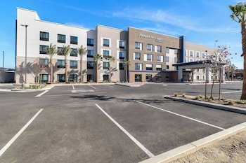 Hampton Inn And Suites By Hilton Corona