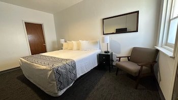 Circle D Motel
