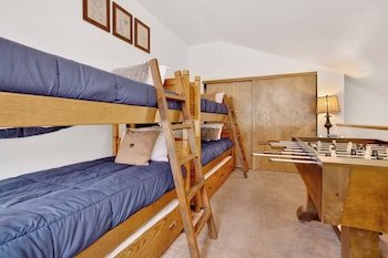 Ski Time Getaway by Big Bear Vacations