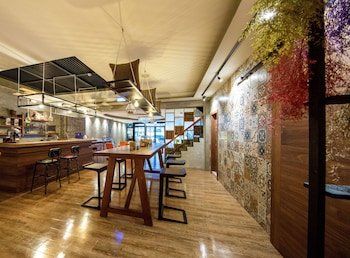 Talmud Business Hotel - Wu Quan