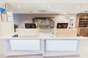 Holiday Inn Express Atlanta NE - I-85 Clairmont