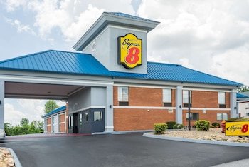 Super 8 by Wyndham Dandridge