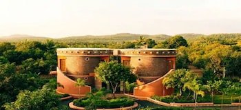 Hotel Shyam Farm House