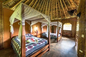 Luna Lodge