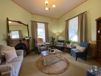 Hanlon House B&B