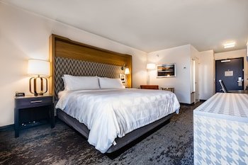 Holiday Inn Grand Haven-Spring Lake