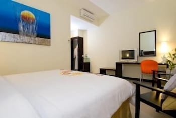 iShine Hotel