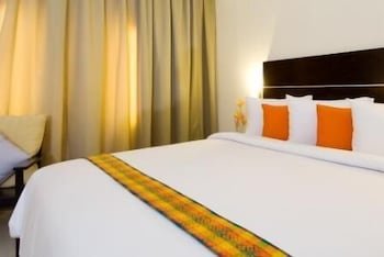 iShine Hotel