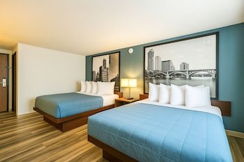 Hotel 8 Fergus Falls
