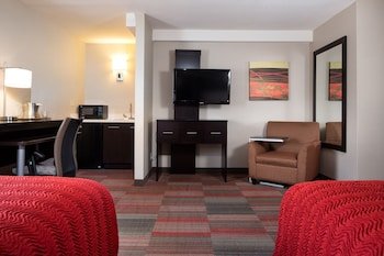 Holiday Inn Milwaukee Riverfront