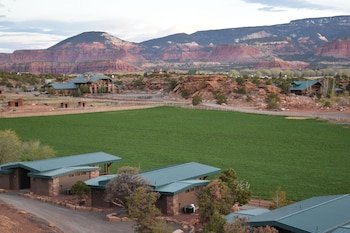 Cougar Ridge Lodge