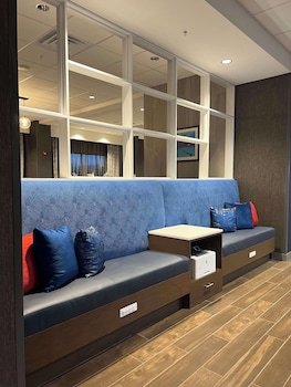 Hampton Inn By Hilton Goddard