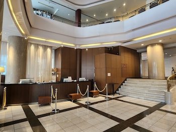 Breezbay Hotel Resort & Spa