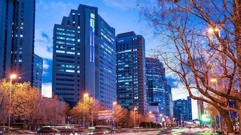 Holiday Inn Express Qingdao City Center