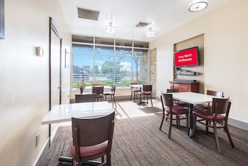 Red Roof Inn Columbus - Grove City
