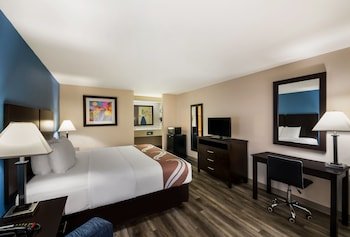Quality Inn & Suites - Round Rock
