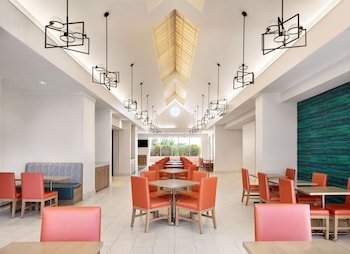 Embassy Suites by Hilton Tampa Airport Westshore