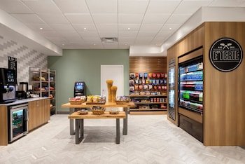 Embassy Suites by Hilton Tampa Airport Westshore