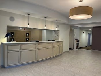 Comfort Suites 