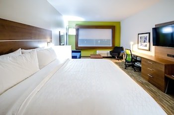 Holiday Inn Express & Suites Taylor