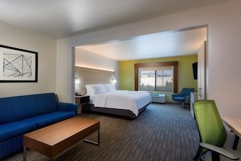 Holiday Inn Express Hotel & Suites Lewisburg