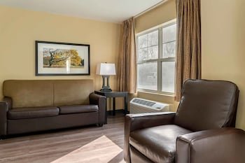 Baymont by Wyndham Auburn Hills South