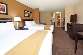 Holiday Inn Express Hotel & Suites Lamar