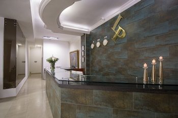 Luxor Plaza