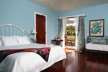 Hawaii Island Retreat