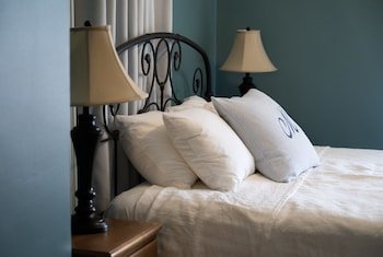 Minerva Bed And Breakfast