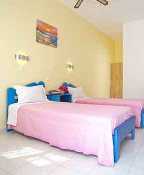 Pelagos Hotel - Apartments