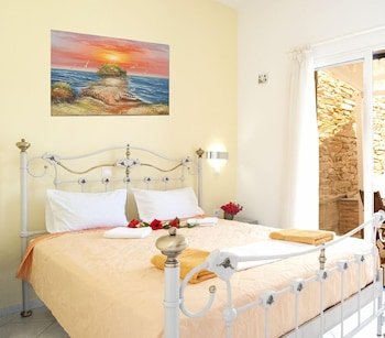 Pelagos Hotel - Apartments