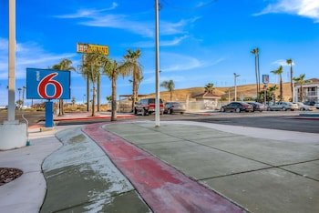 Motel 6 Westley CA