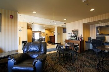 Cobblestone Hotel and Suites Killdeer