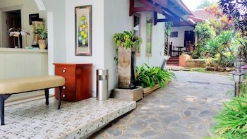 Villa and Family Hotel Gradia 1