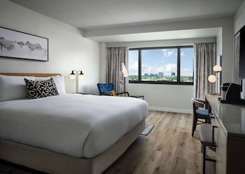 Sonesta Irvine
