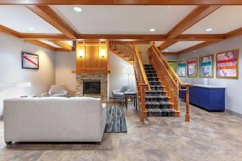 AmericInn by Wyndham Iron Mountain