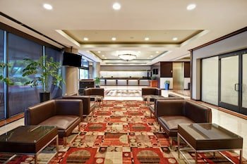 Doubletree by Hilton Pleasanton at the Club