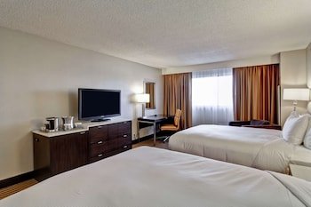Doubletree by Hilton Pleasanton at the Club