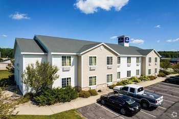 Evansville Inn & Suites by OYO
