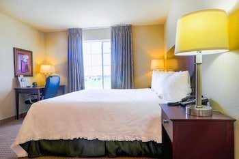 Evansville Inn & Suites by OYO