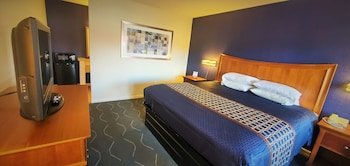 Economy 7 Inn- Newport News
